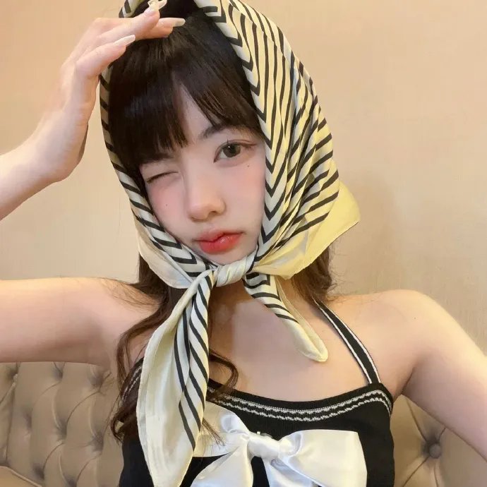 玛丽莲有深黑之眸